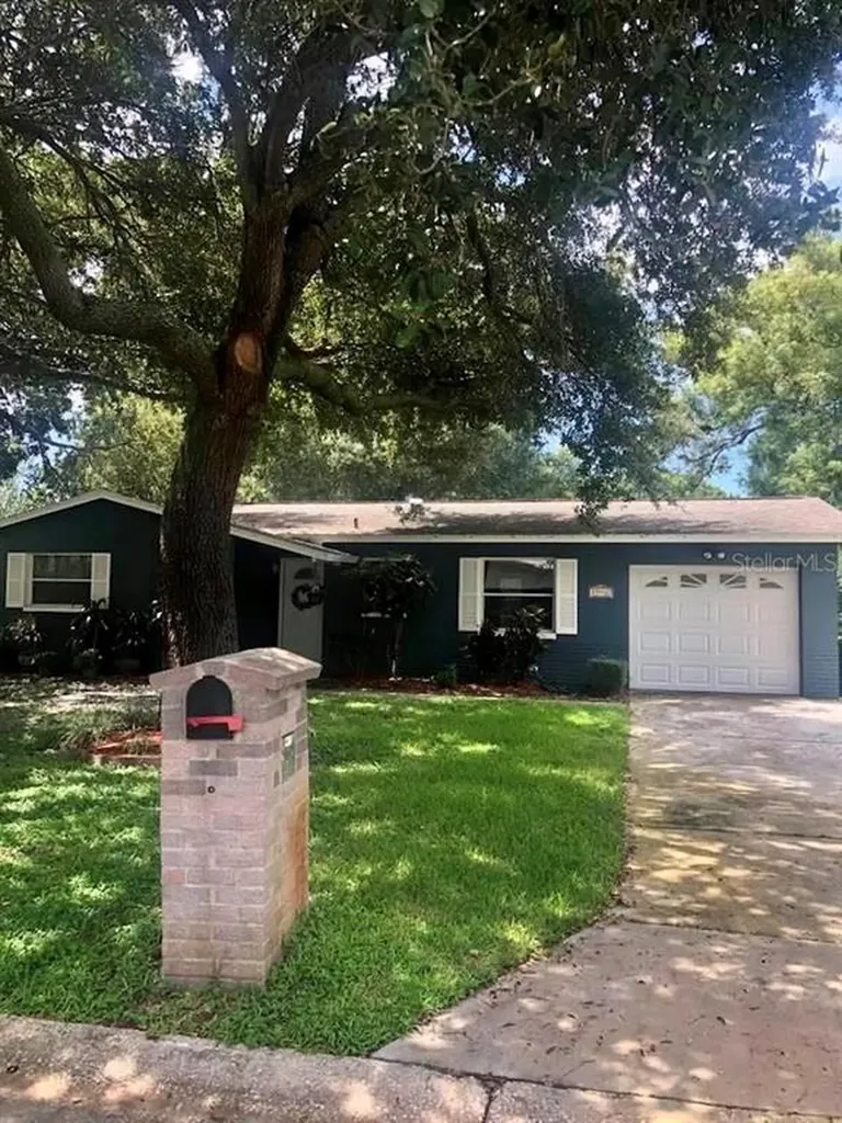 29746 67th Way N Clearwater FL 33761