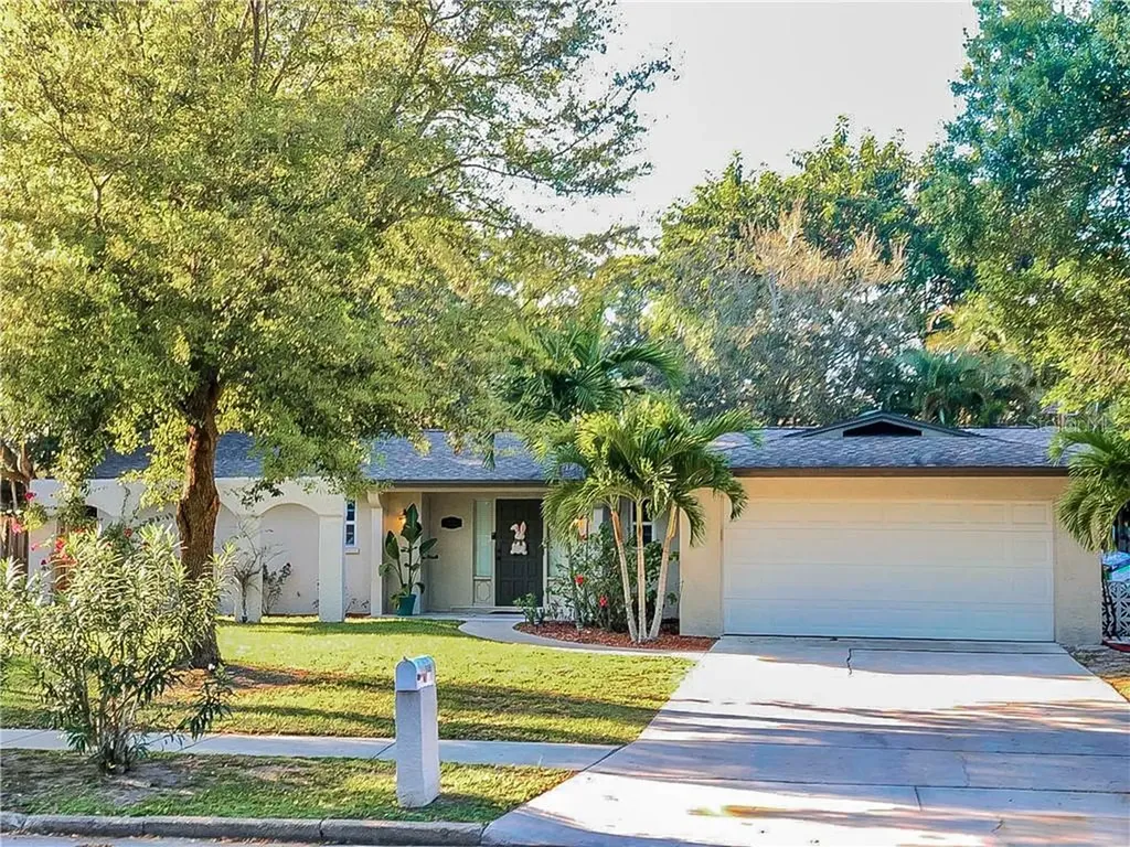 135 Adair Avenue Sarasota FL 34243