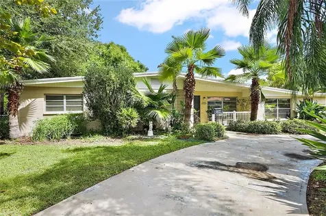 1348 Peters Drive Leesburg FL 34748