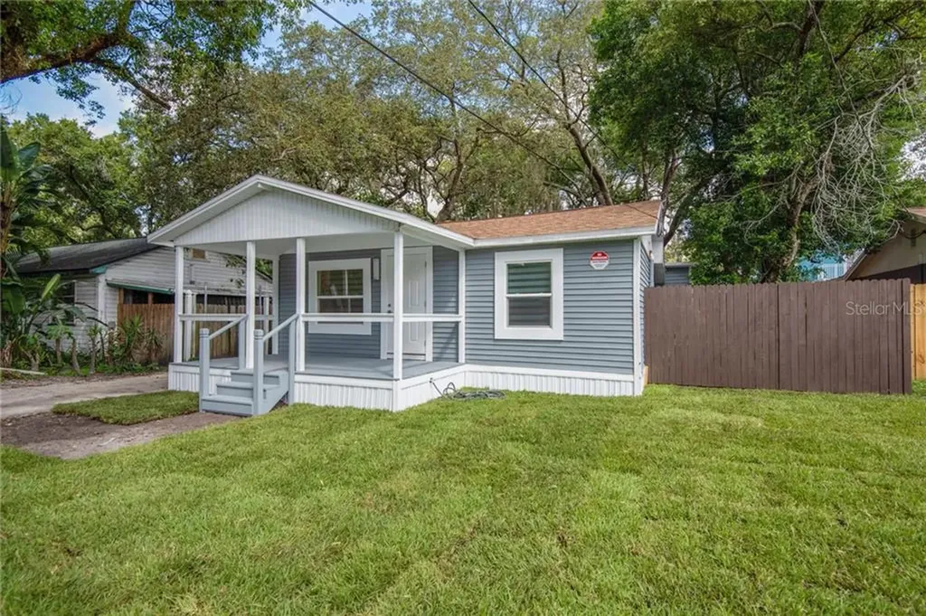 1012 E Holland Avenue Tampa FL 33612