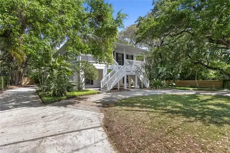2513 W Shell Point Road Tampa FL 33611