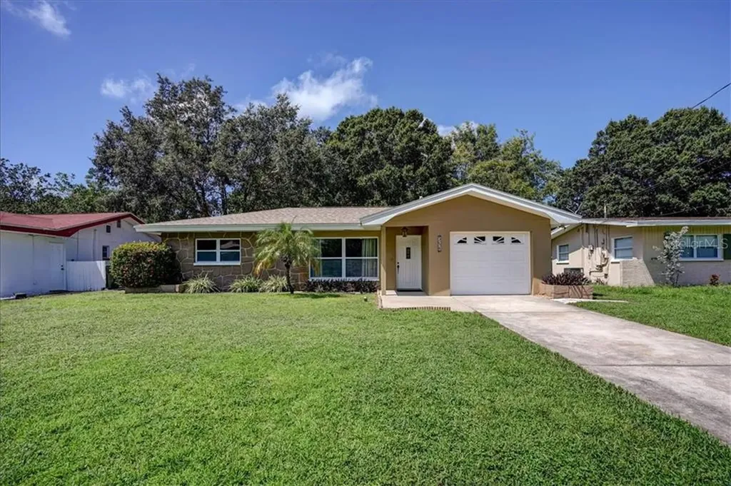 356 21st Terrace SE Largo FL 33771