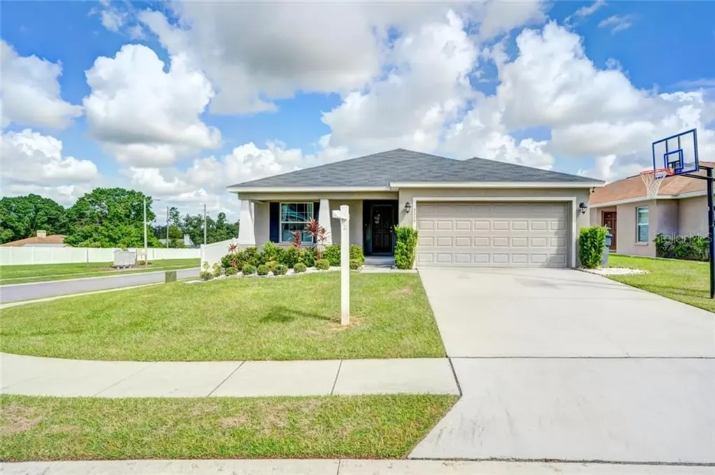 3335 Mahogany Pointe Loop Lakeland FL 33810