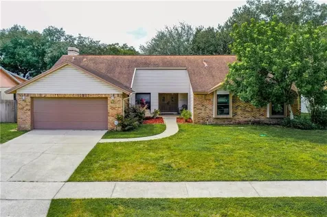 13206 Burnes Lake Drive Tampa FL 33612