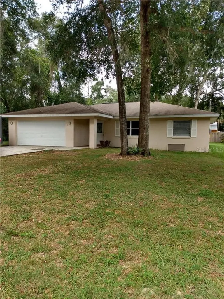 6201 E Rector Street Inverness FL 34452