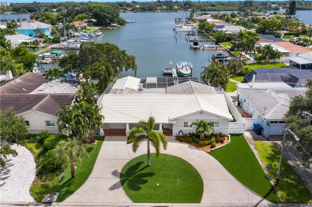 260 79th Street S St Petersburg FL 33707