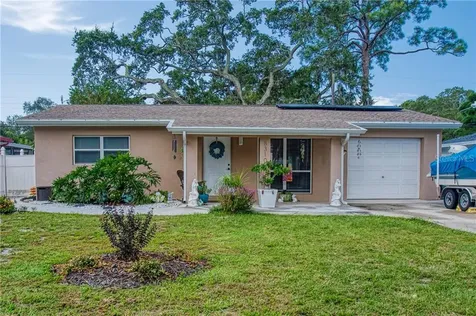 8310 42nd Avenue N St Petersburg FL 33709