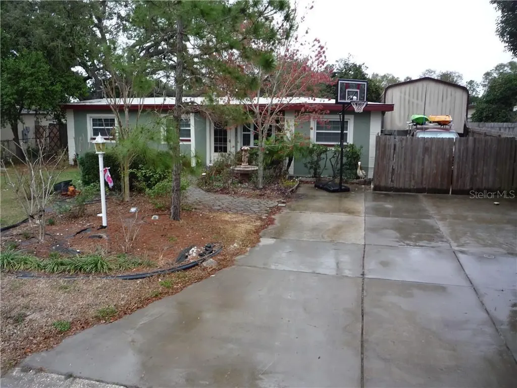 10921 N Annette Avenue Tampa FL 33612