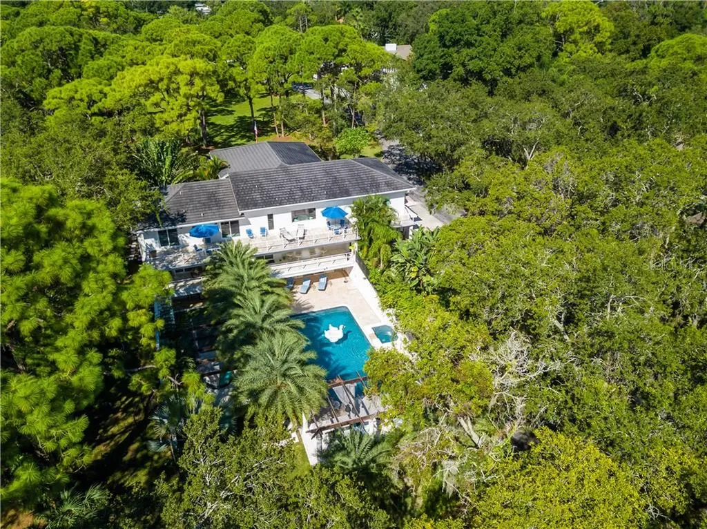 4805 Riverwood Avenue Sarasota FL 34231
