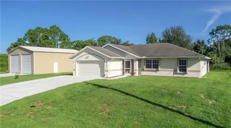 3298 Shawnee Terrace North Port FL 34286