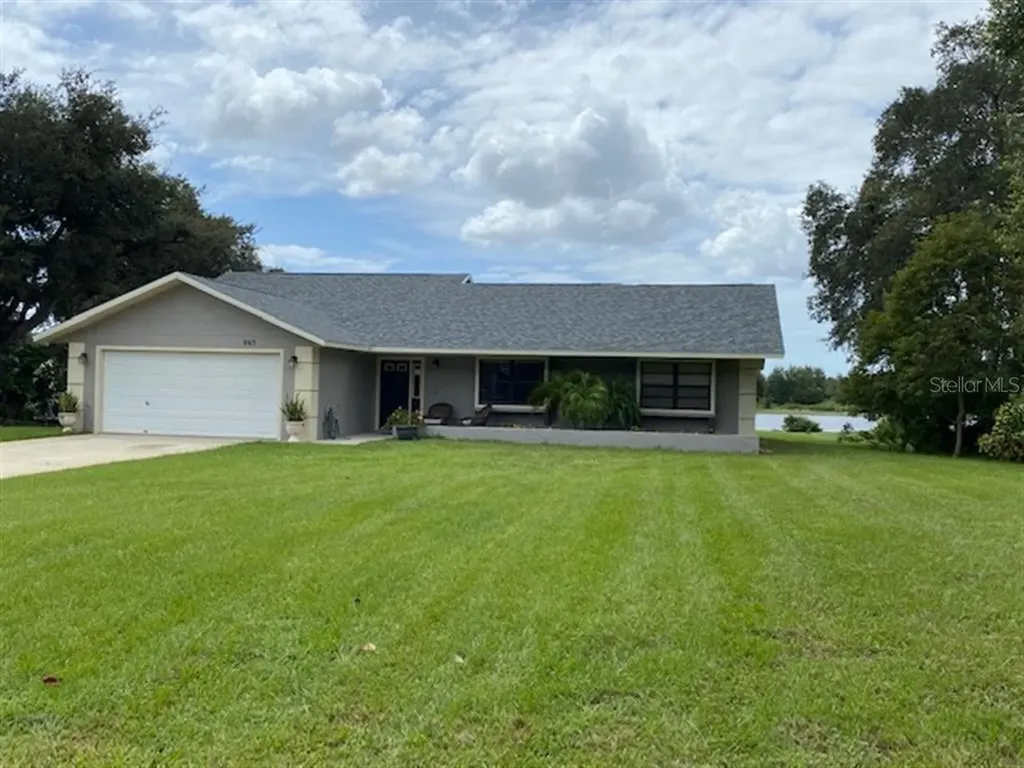 965 Country Lake Circle Lake Wales FL 33898