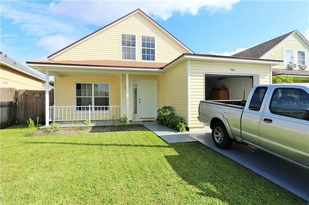 5441 Wood Crossing Street Orlando FL 32811