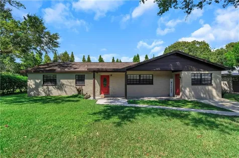 9706 Almora Drive Tampa FL 33610