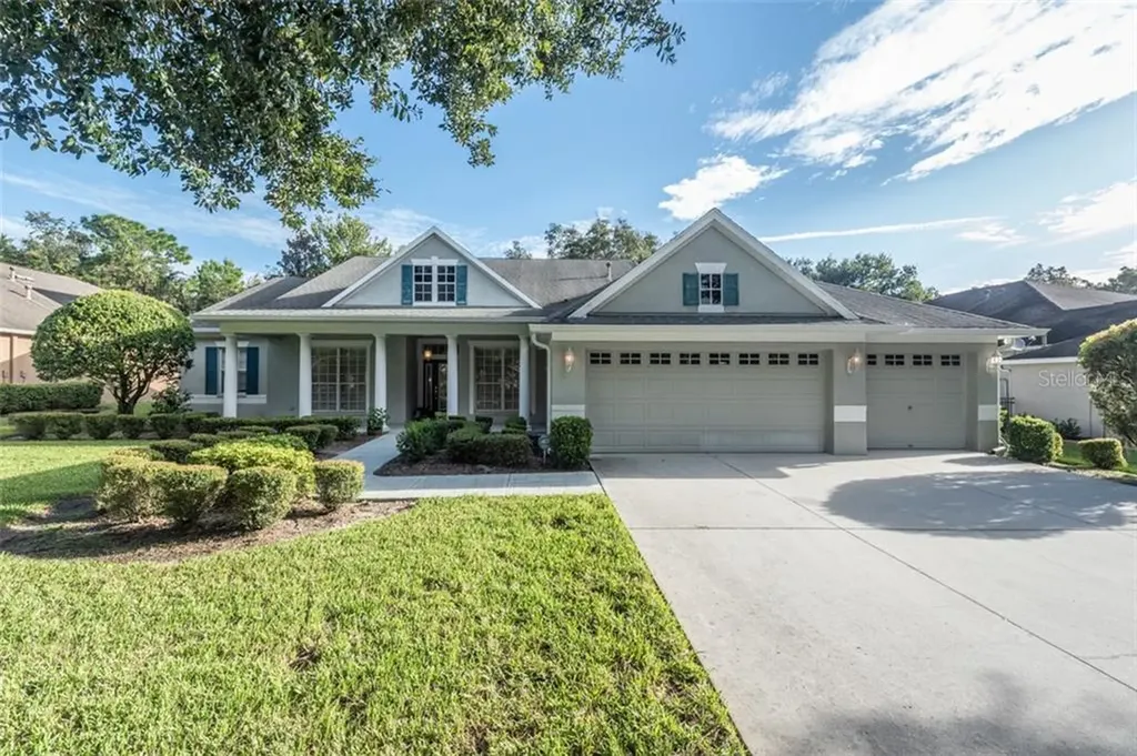 15208 Kestrelrise Drive Lithia FL 33547