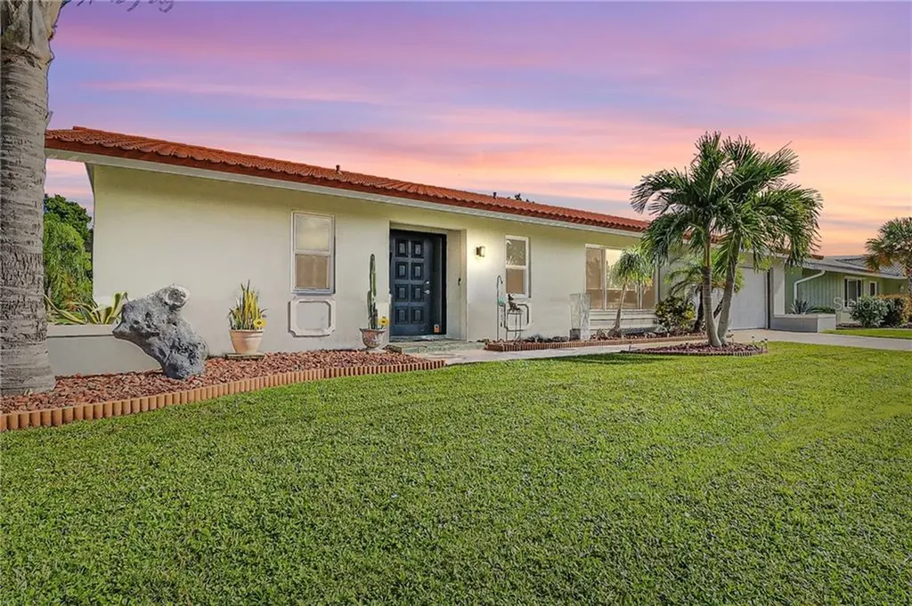 1318 Aqui Esta Drive Punta Gorda FL 33950