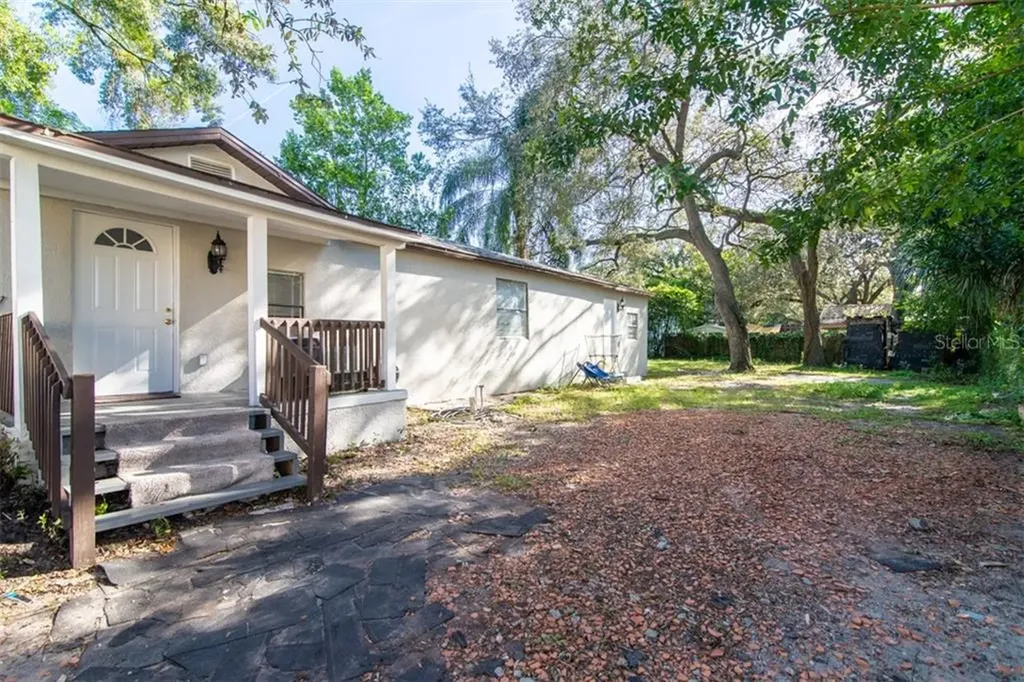 10009 N Florence Avenue Tampa FL 33612
