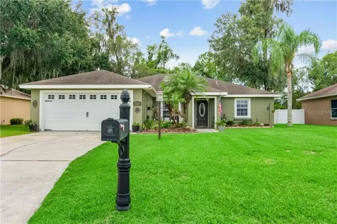 1729 Oakwood Estates Drive Plant City FL 33563