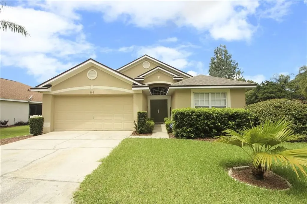 102 Glasgow Court Davenport FL 33897