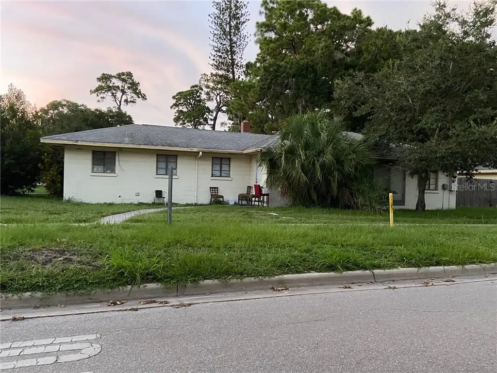 1303 12th Street Sarasota FL 34236
