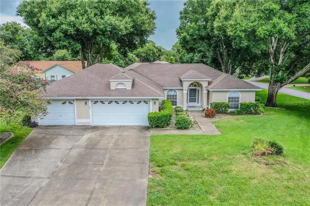 2748 Lake Landing Boulevard Eustis FL 32726