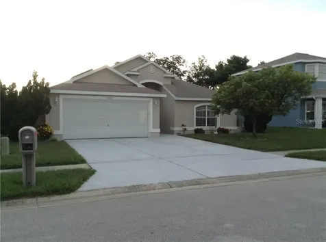 10205 Peoples Loop Port Richey FL 34668