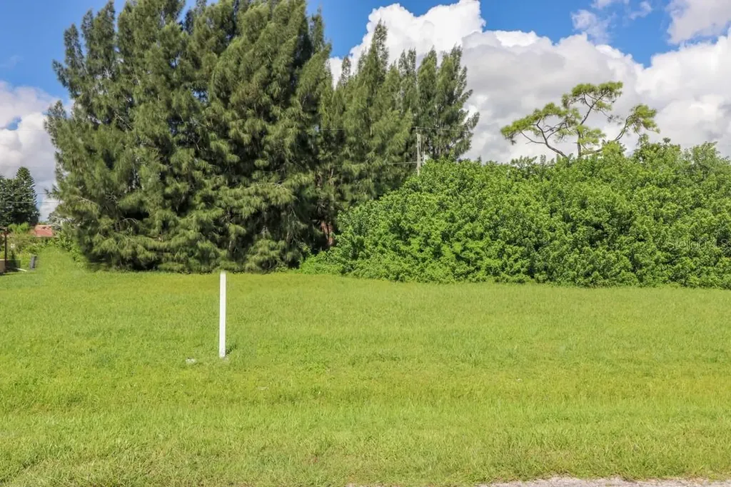 Lot 34 Venetia Avenue North Port FL 34287