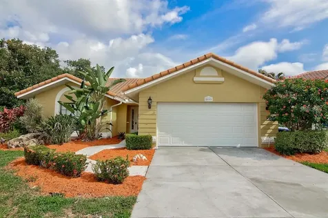5999 Rachele Drive Sarasota FL 34243