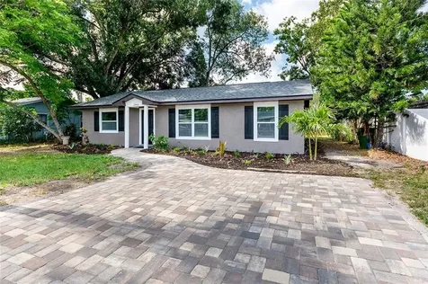 2916 Oak Street Sarasota FL 34237
