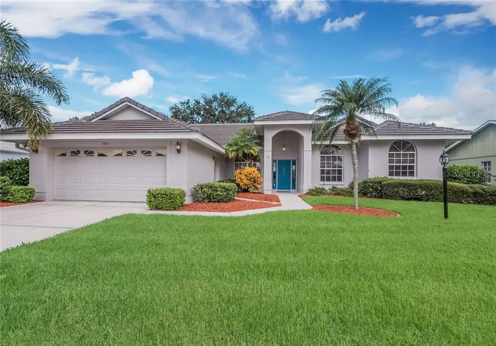 4844 Wood Pointe Way Sarasota FL 34233