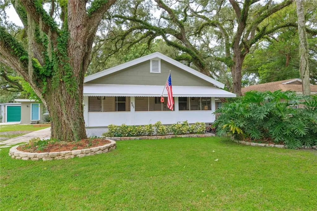 805 E Lambright Street Tampa FL 33604