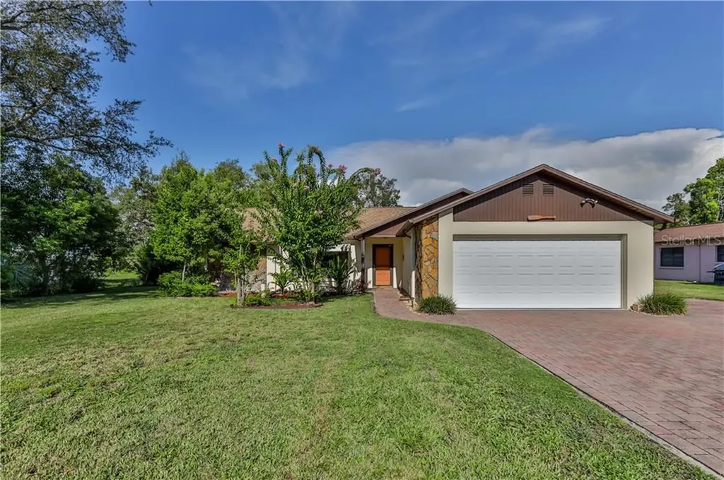 8006 Wooden Drive Spring Hill FL 34606