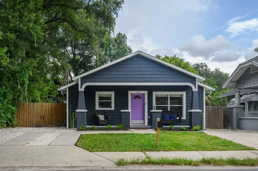 1206 E Chelsea Street Tampa FL 33603