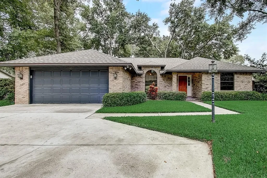 1249 Erik Court Altamonte Springs FL 32714
