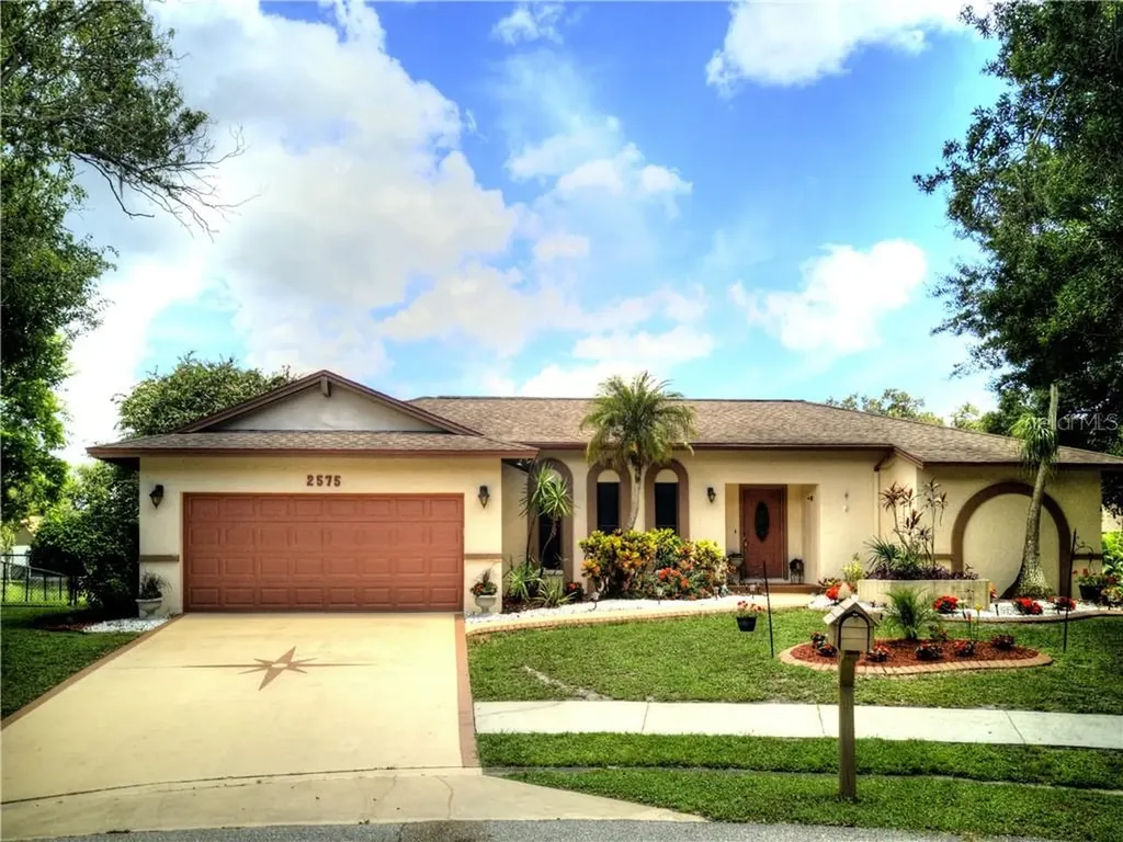 2575 Green Oak Court Sarasota FL 34232