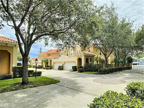 5801 S Macdill Avenue Tampa FL 33611