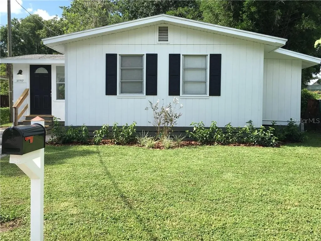 37717 Mcminn Avenue Dade City FL 33525