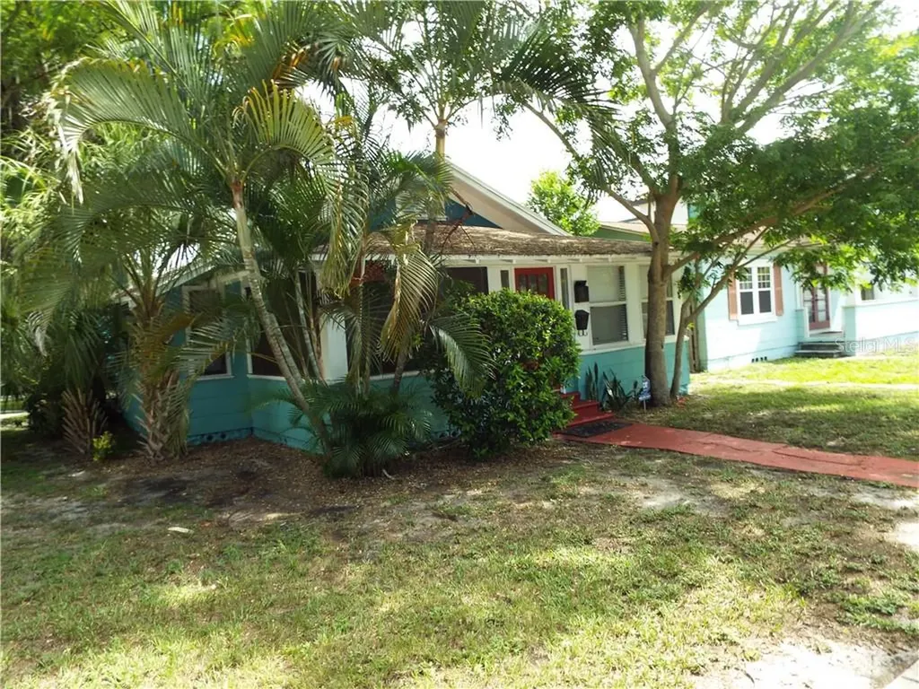 2335 Dartmouth Avenue N St Petersburg FL 33713