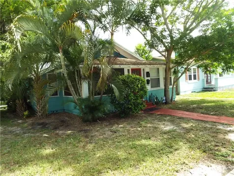 2335 Dartmouth Avenue N St Petersburg FL 33713