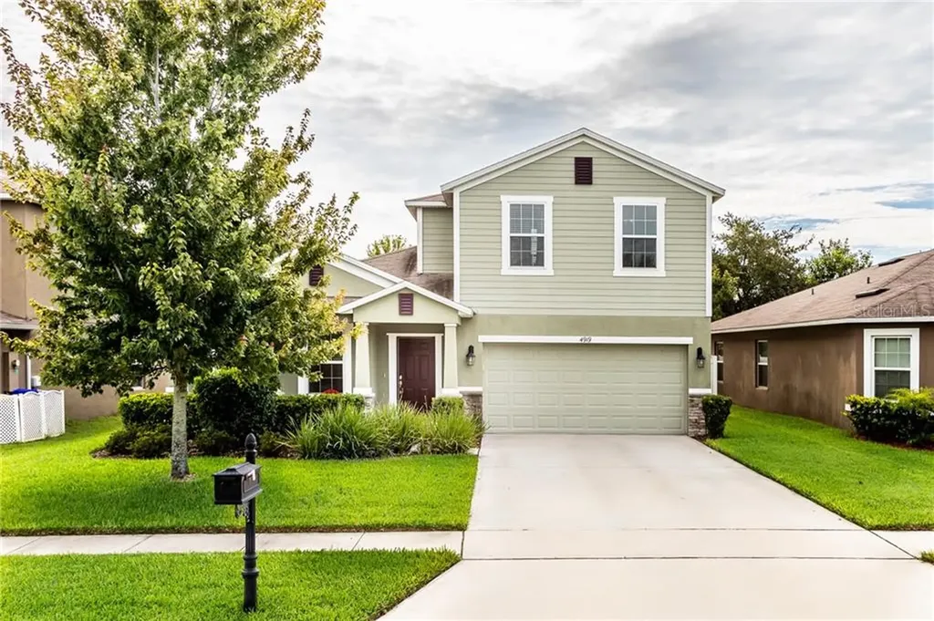 4919 Grassy Knoll Drive Tavares FL 32778