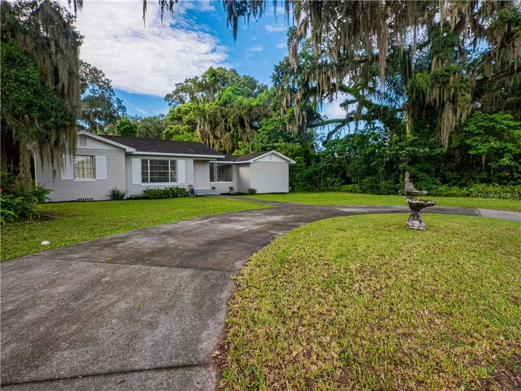 1007 W Morse Street Plant City FL 33563