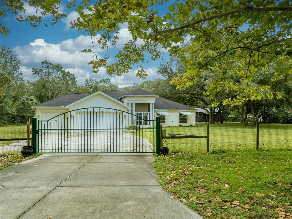 17138 Toms Farm Court Spring Hill FL 34610