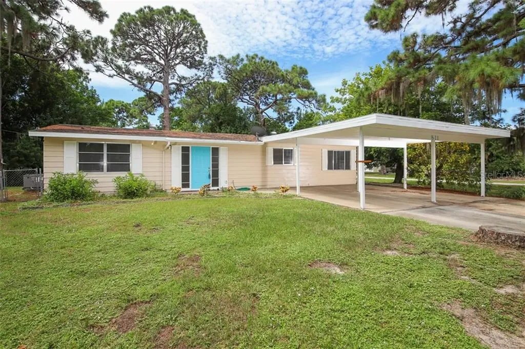 811 Palmetto Street Englewood FL 34223