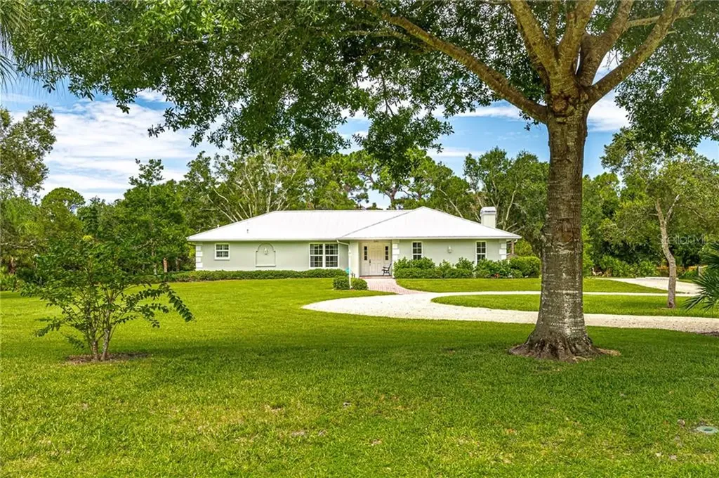 1121 Gladstone Boulevard Englewood FL 34223