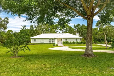 1121 Gladstone Boulevard Englewood FL 34223