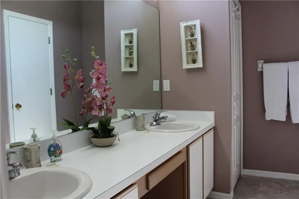 4668 56th Terrace E Bradenton FL 34203