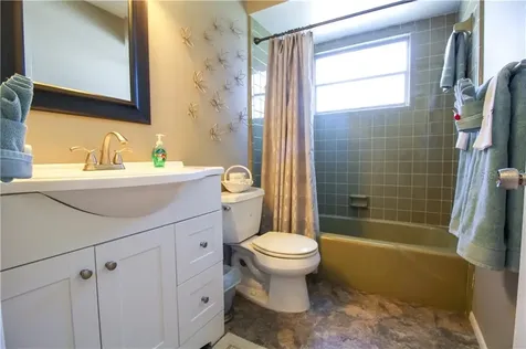 2806 Taunton Drive W Bradenton FL 34205