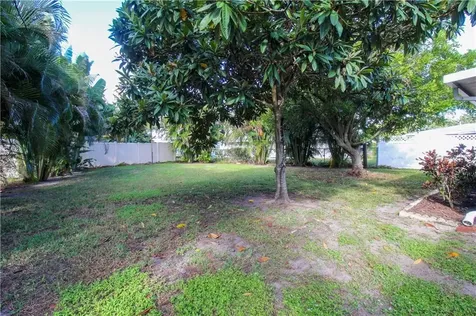 2806 Taunton Drive W Bradenton FL 34205