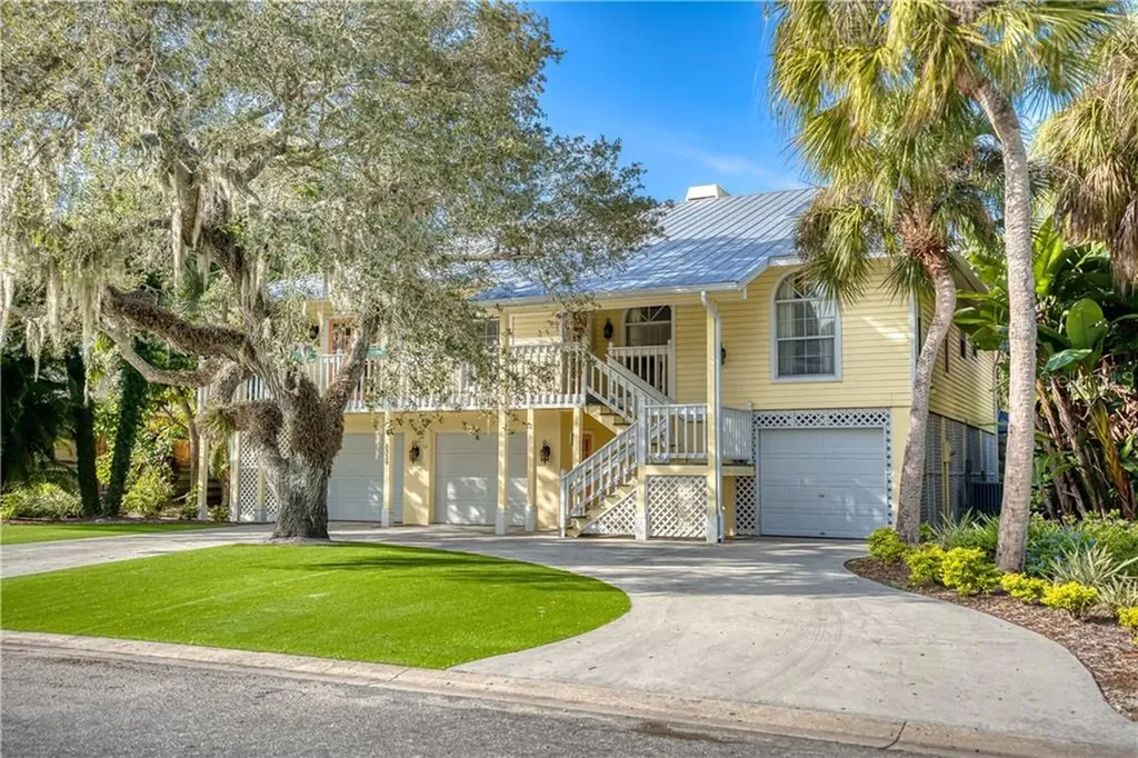 5329 Siesta Court Sarasota FL 34242