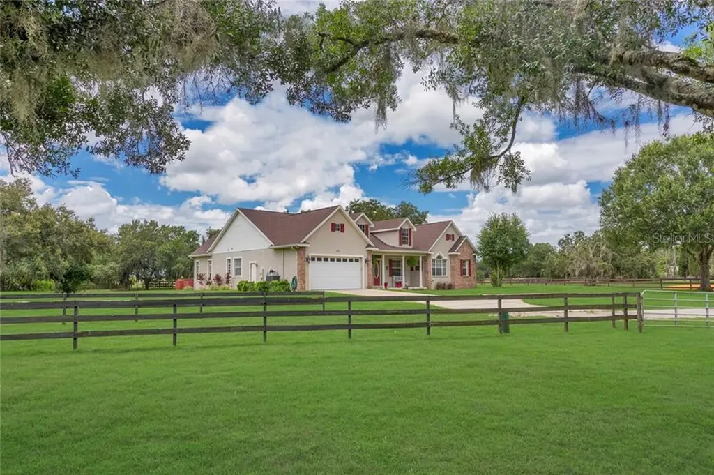 505 Cloverleaf Drive Lithia FL 33547