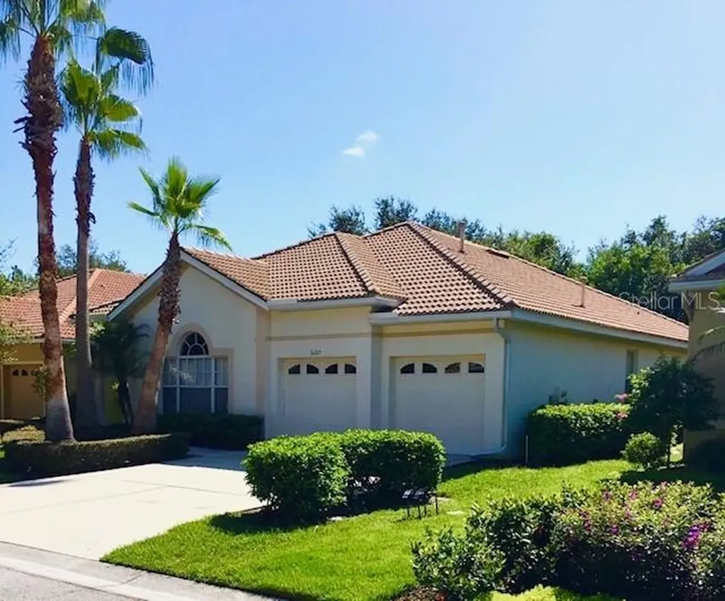 6227 Skyward Court Bradenton FL 34203